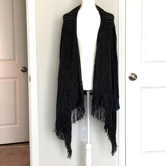 Long Sleeve Poncho/Cape-Like Charcoal Grey Cardigan Sweater - Large - Picture 11 of 13